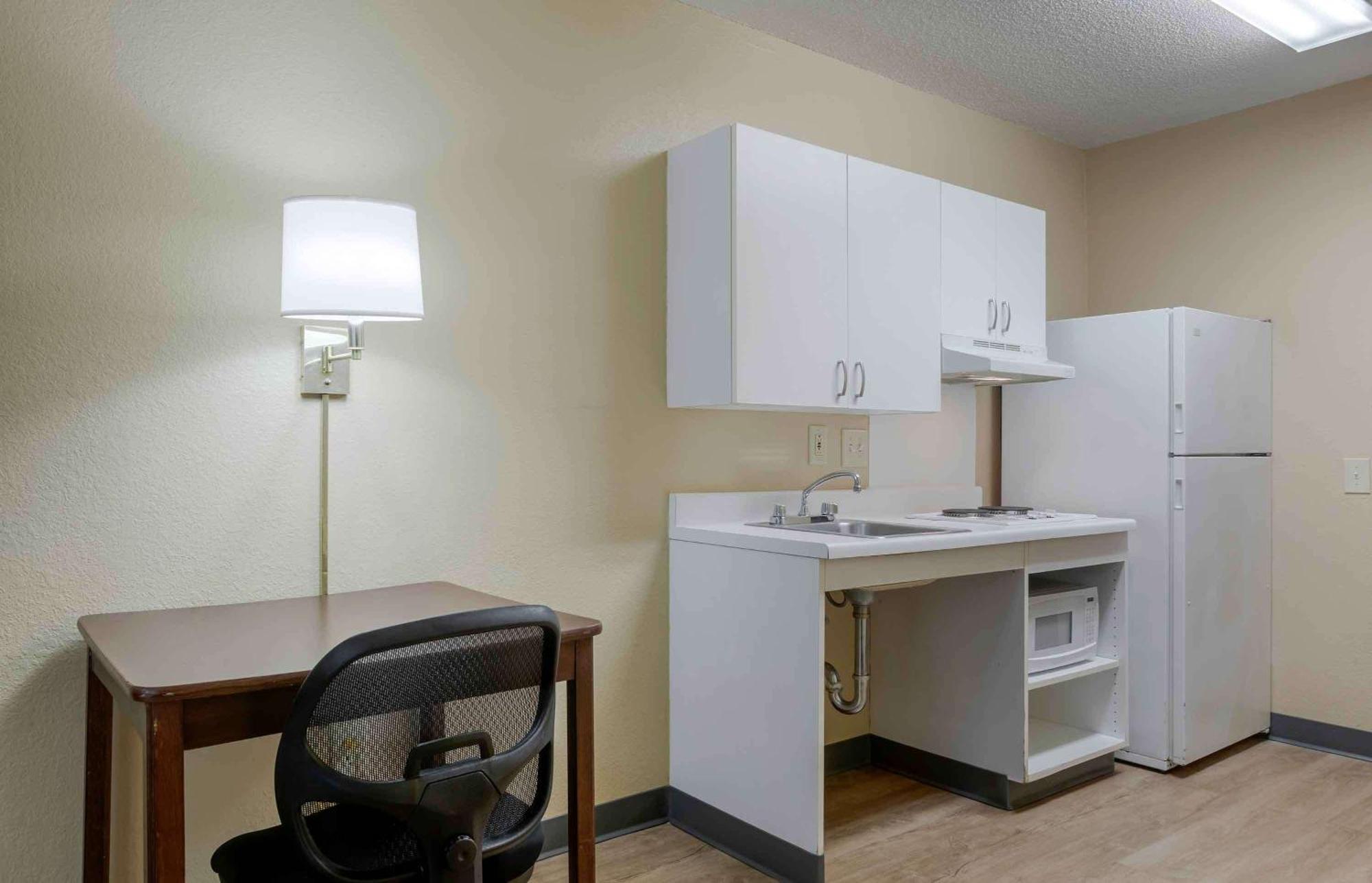 Extended Stay America Select Suites - Richmond - West End - I-64 Short Pump Exterior photo